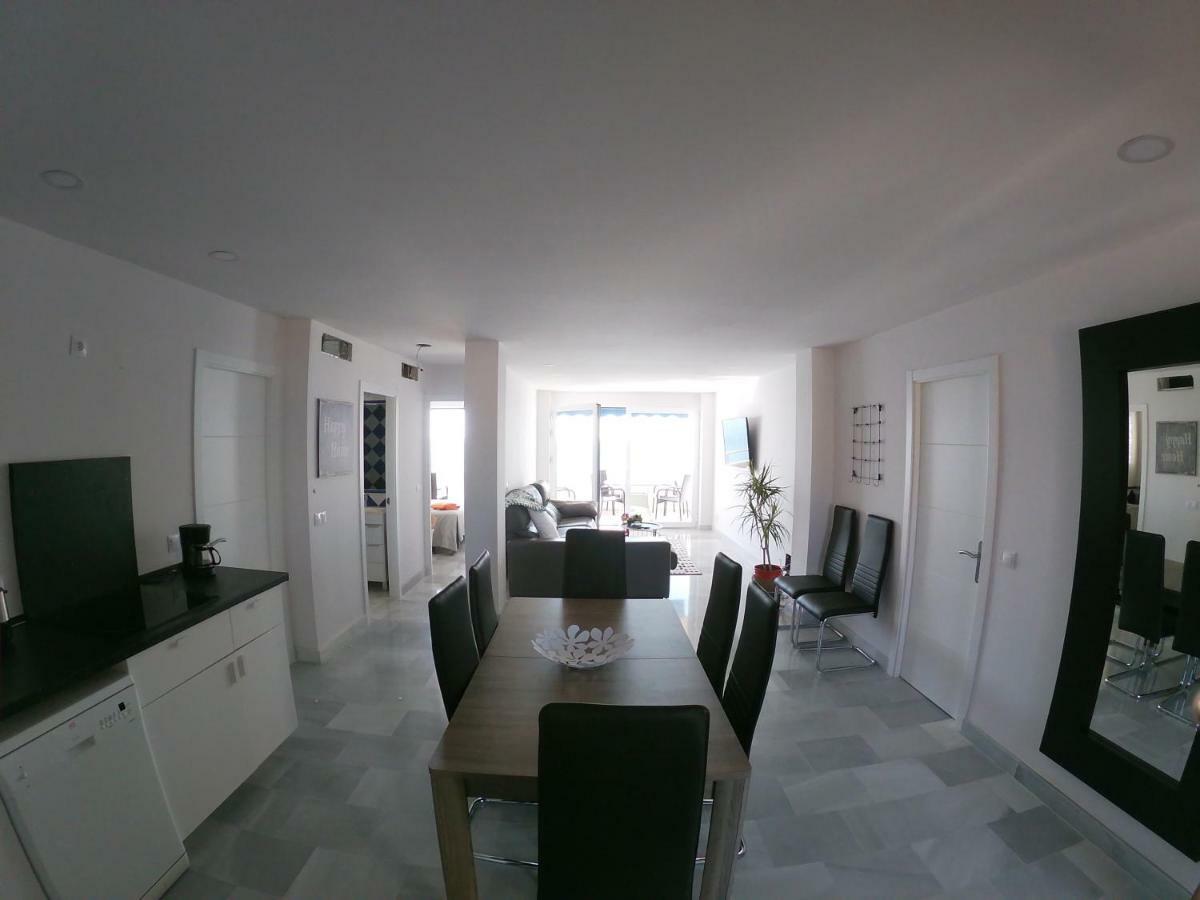 Beach Front Penthouse - Фуенхірола Екстер'єр фото